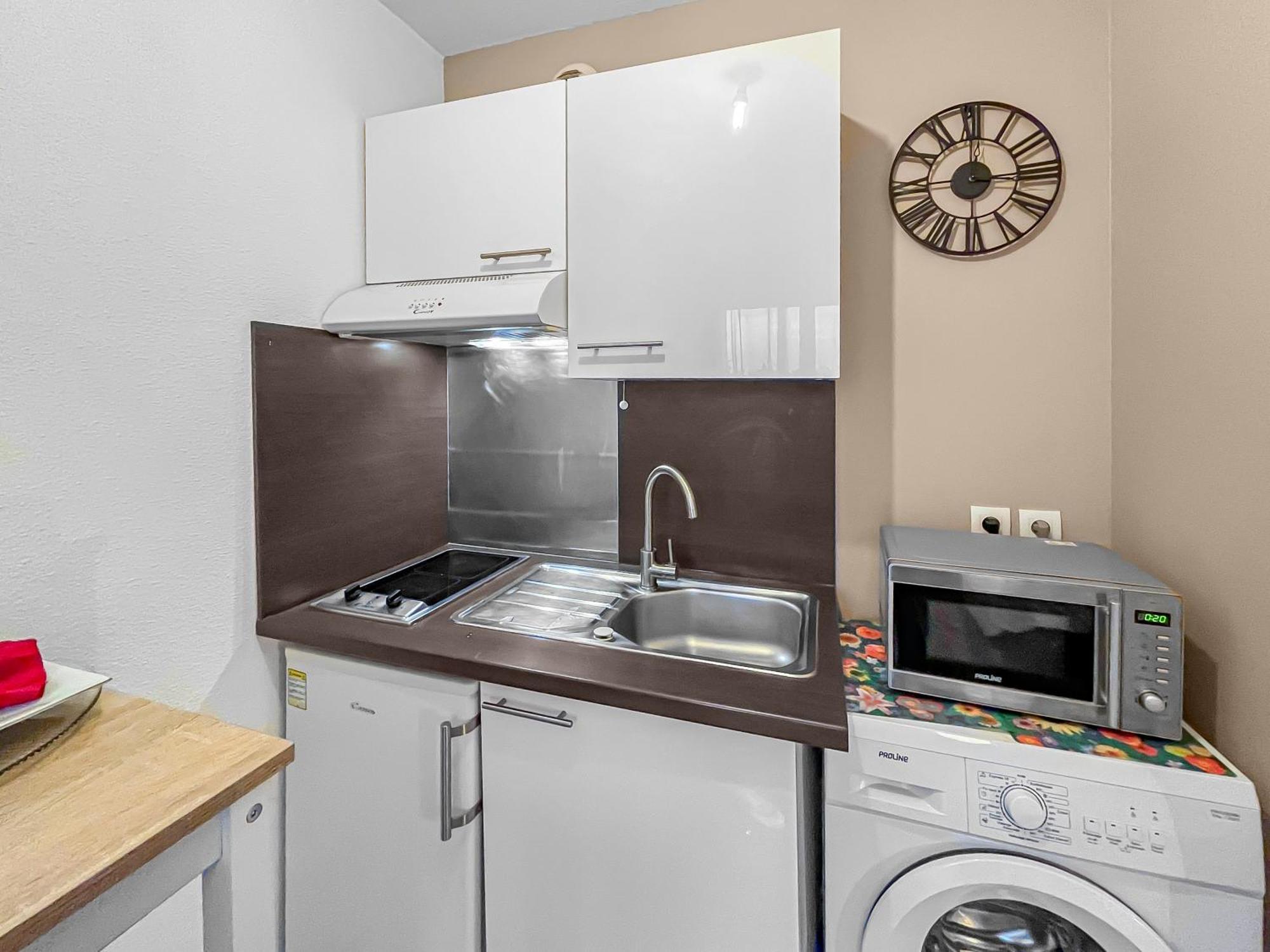 Enchante Avec Terrasse Apartment Luce (Eure-et-Loir)