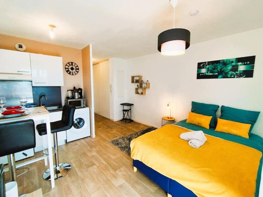 Apartment Enchante Avec Terrasse Luce (Eure-et-Loir)
